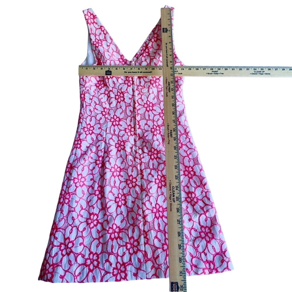 Lilly Pulitzer Dress Pink White Floral Lace V-Neck Barbiecore Resortwear 4 - Picture 5 of 6